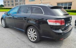 
										Toyota Avensis full									