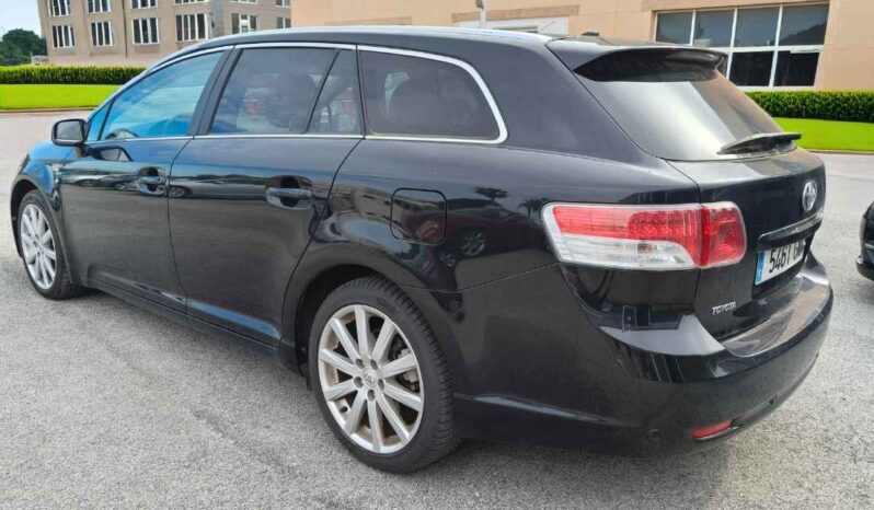 
								Toyota Avensis full									