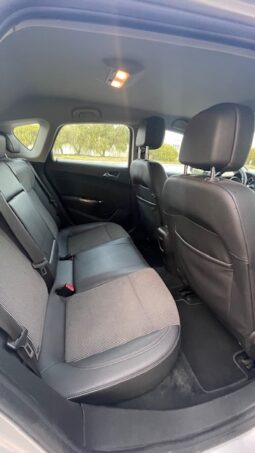 
										Opel Astra 2010 full									