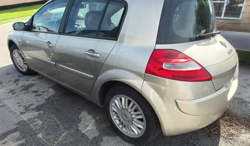 
								RENAULT MEGANE full									