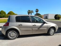 
										RENAULT MEGANE full									