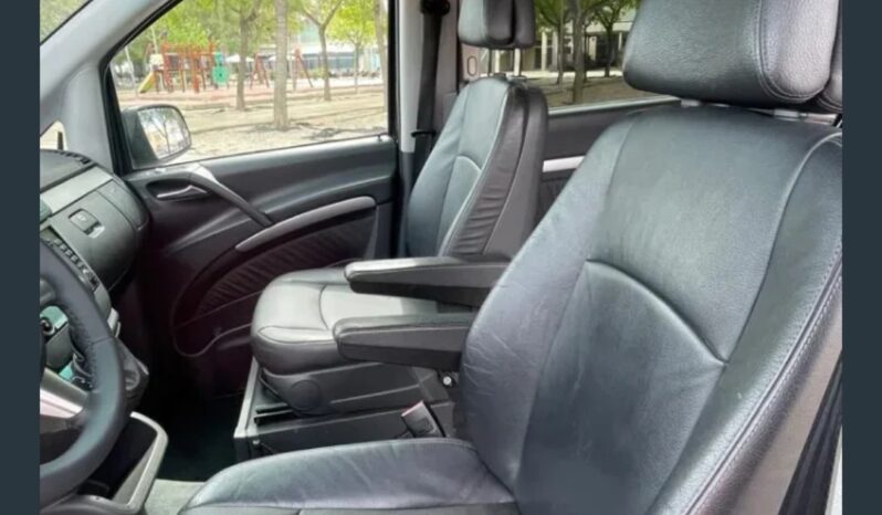 
								Mercedes Viano full									