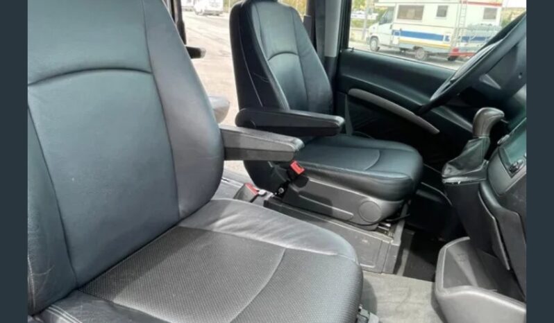 
								Mercedes Viano full									