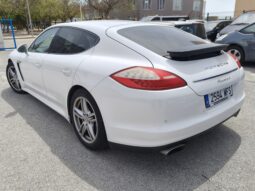 
										PORSCHE PANAMERA 4 full									