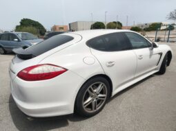 
										PORSCHE PANAMERA 4 full									