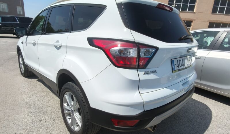 
								Ford Kuga AWD full									