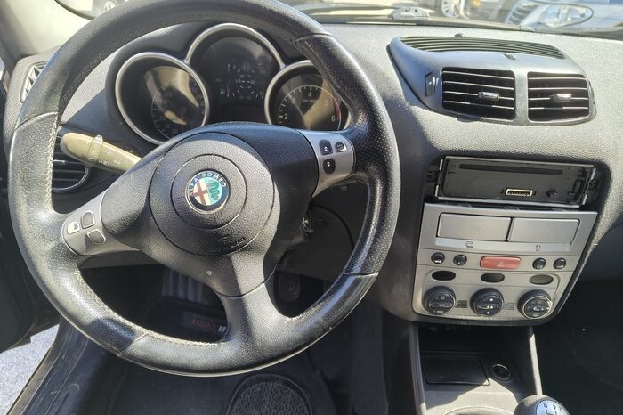 
								ALFA ROMEO 147 full									