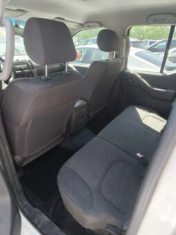 
										NISSAN NAVARA full									