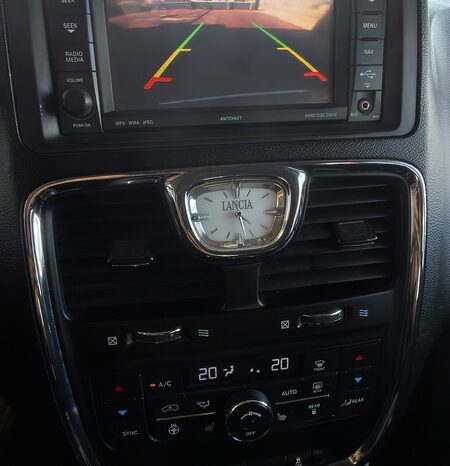 
								Lancia Voyager 2.8 CRD full									