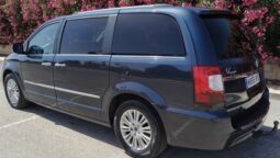 
										Lancia Voyager 2.8 CRD full									