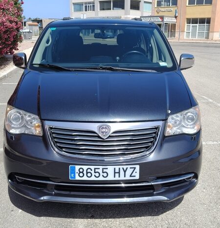 
								Lancia Voyager 2.8 CRD full									