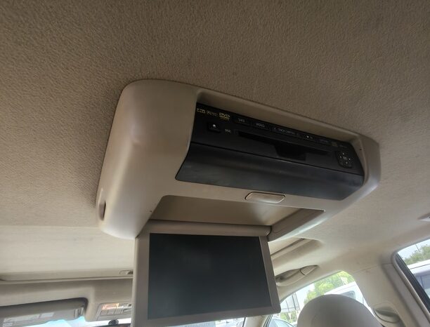 
								Toyota Highlander Hybrid Limited full									