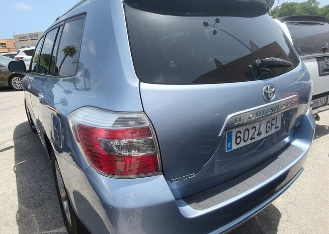 
								Toyota Highlander Hybrid Limited full									