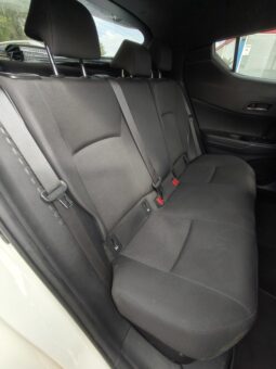 
										TOYOTA C-HR full									