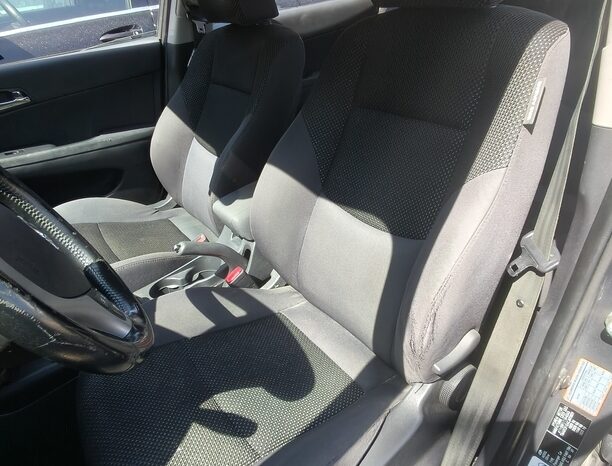 
								Hyundai i30 CW Blue 1.6 CRDi 2011 full									