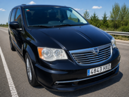 LANCIA VOYAGER