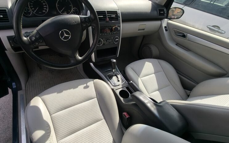 
								MERCEDES BENZ A180 full									