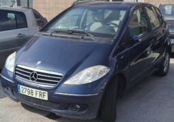 
										MERCEDES BENZ A180 full									