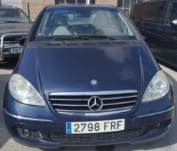MERCEDES BENZ A180