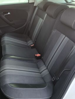 
										VOLKSWAGEN POLO full									