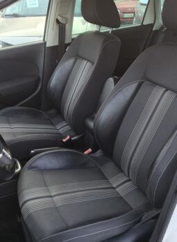 
										VOLKSWAGEN POLO full									