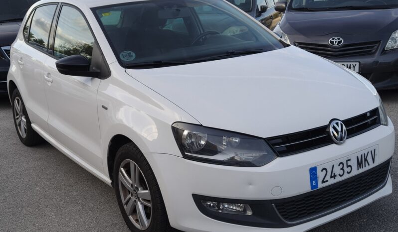 
								VOLKSWAGEN POLO full									