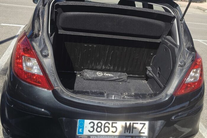 
								OPEL CORSA full									