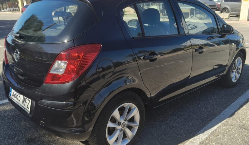 
								OPEL CORSA full									